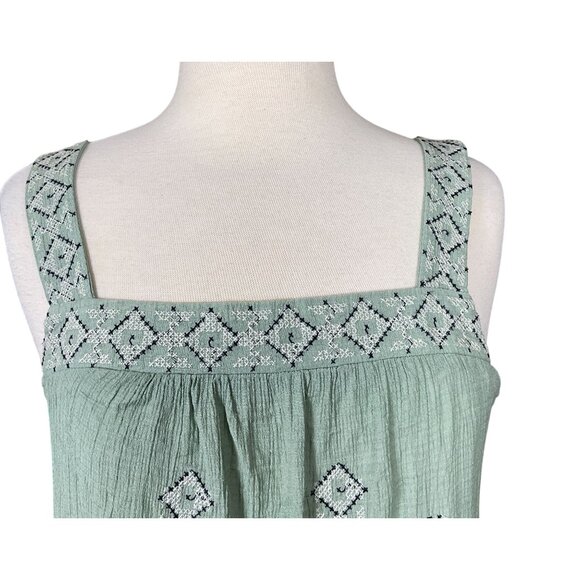 Blu Pepper Sleeveless Square Neck Gauzy Lt Green Cross Stitch Accent Top LG - Picture 2 of 9